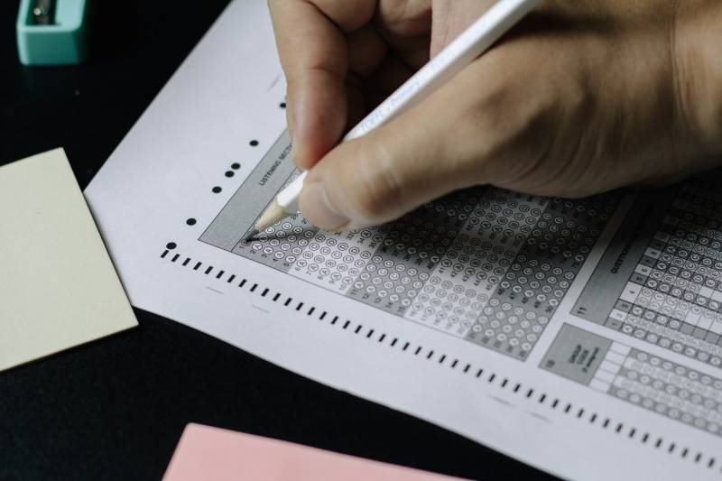 Le passage du Code de la route et de l'examen de conduite : déroulement et conseils